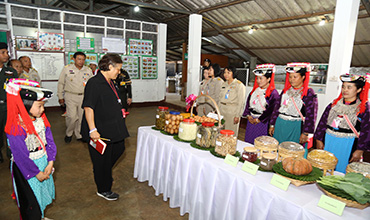 สมเด็จพระเทพรัตนราชสุดาฯ สยามบรมราชกุมารี เสด็จทรงปฏิบัติพระราชกรณียกิจ ณ โรงเรียน ตชด.เทคนิคดุสิต