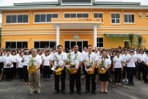 ปลูกต้นรวงผึ้ง เนื่องในโอกาสวันเฉลิมพระชนมพรรษา สมเด็จพระเจ้าอยู่หัวมหาวชิราลงกรณ บดินทรเทพยวรางกูรณ