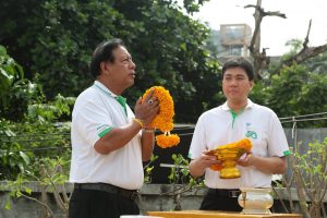 ปลูกต้นรวงผึ้ง เนื่องในโอกาสวันเฉลิมพระชนมพรรษา สมเด็จพระเจ้าอยู่หัวมหาวชิราลงกรณ บดินทรเทพยวรางกูรณ